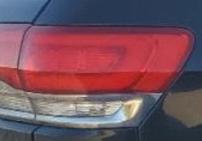 2014-2021 Jeep Grand Cherokee RH Passenger Quarter Panel Mounted Tail Light used OEM tail light assembly