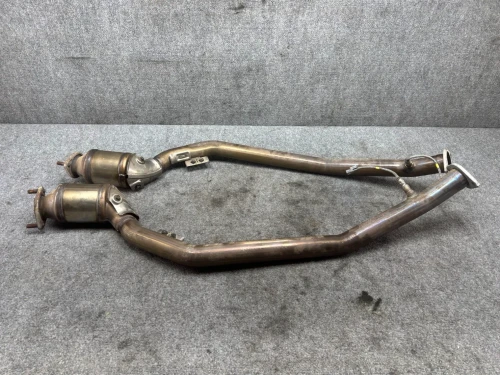 2019-2020 Kia K900 3.3L Left Right Used OEM Exhaust Manifold