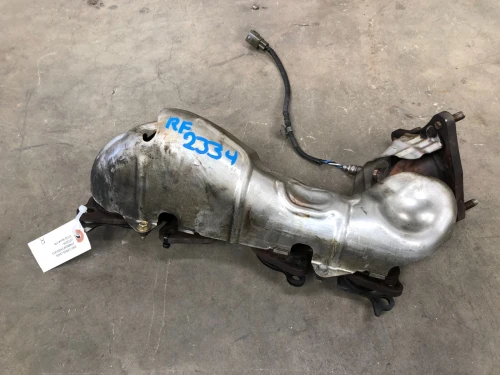 2001-2006 Lexus LS430 4.3L Right Header V8 Used OEM Exhaust Manifold LOT2334