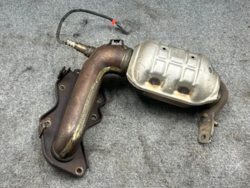 2015-2018 Lexus ES350 3.5L Left V6 Used OEM Exhaust Manifold