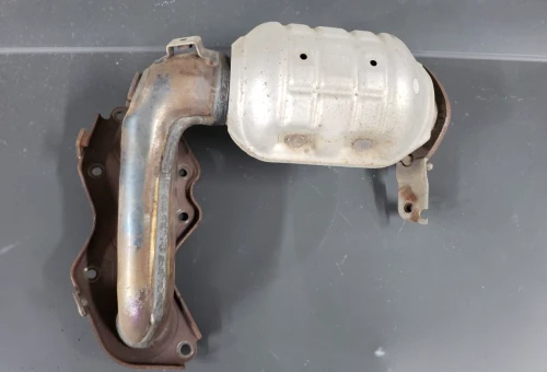 Lexus ES350 / ES300H Left Used OEM Exhaust Manifold