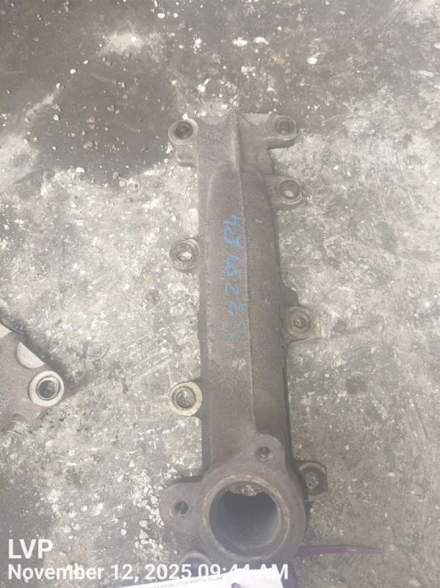 2018-2021 Lincoln Navigator Right Used OEM Exhaust Manifold
