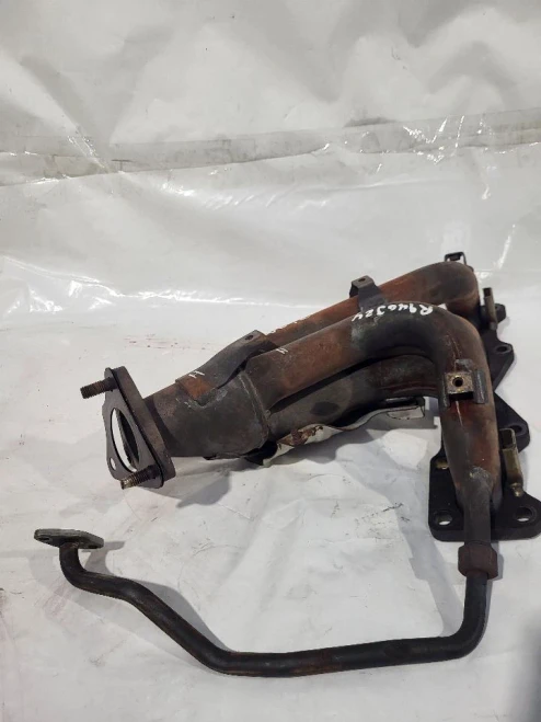 2001, 2005 Mazda Miata / 6 1.8L Used OEM Exhaust Manifold