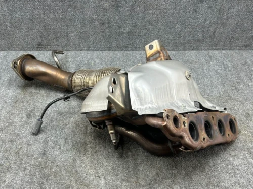 Mazda CX-50 / 2 2.5L Front AWD Used OEM Exhaust Manifold