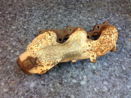 1983-1995 Mercedes-Benz E-Class Front Used Exhaust Manifold 1031425002