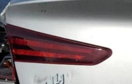 2019 2020 Hyundai Elantra Driver LH Sedan Lid Mounted Tail Light Lamp OEM OEM used OEM tail light assembly