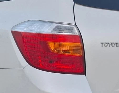 2008-2009 Toyota Highlander Driver LH Tail Light Lamp OEM OEM used OEM tail light assembly