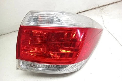 13 2013 Honda Accord Passenger RH Tail Light Lamp OEM used OEM tail light assembly