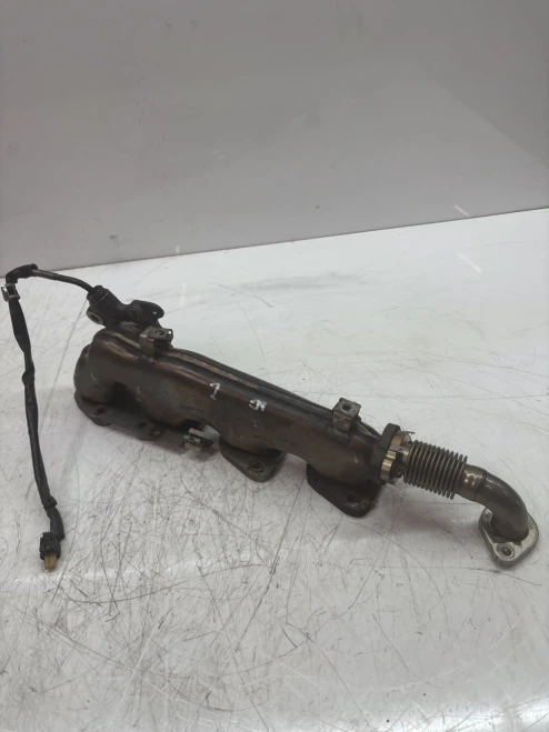 Mercedes-Benz E-Class 2.2L OM651 Used Exhaust Manifold A6511400909