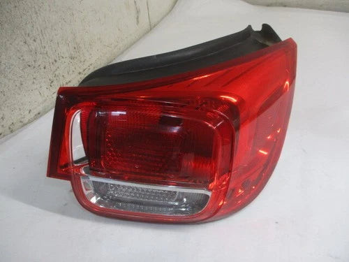Chevrolet Malibu RH Passenger Outer Tail Brake Light Lamp OEM OEM used OEM tail light assembly