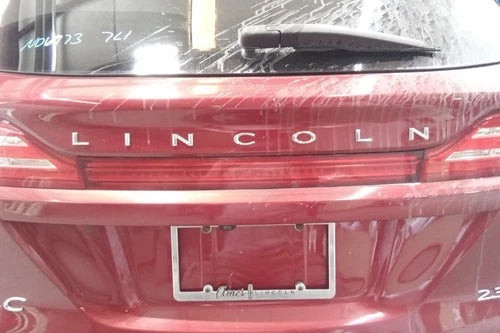 15 16 17 18 19 Lincoln MKC Middle Center Liftgate Mounted Tail Light Lamp OEM used OEM tail light assembly