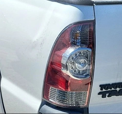 2008-2015 Toyota Tacoma Driver LH Tail Light Lamp OEM OEM used OEM tail light assembly