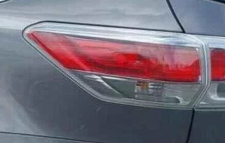 2014-2019 Highlander Driver LH Quarter Mounted Tail Light Lamp OEM OEM used OEM tail light assembly