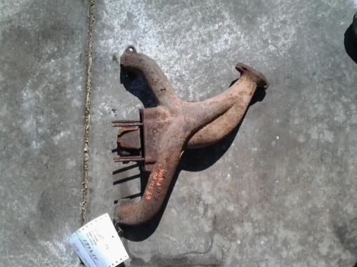 1966-1969 Nissan Pickup Used Exhaust Manifold