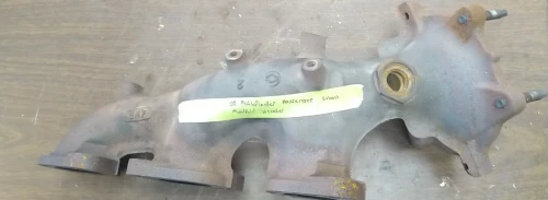 2001-2004 Nissan Pathfinder Right Header Used Exhaust Manifold