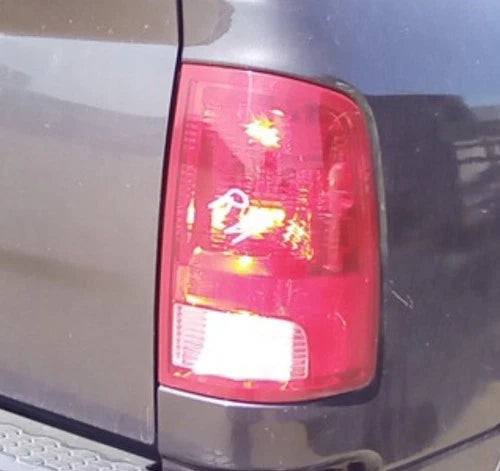 17-18 Dodge Ram 1500 RH Passenger Tail Light Lamp OEM OEM used OEM tail light assembly
