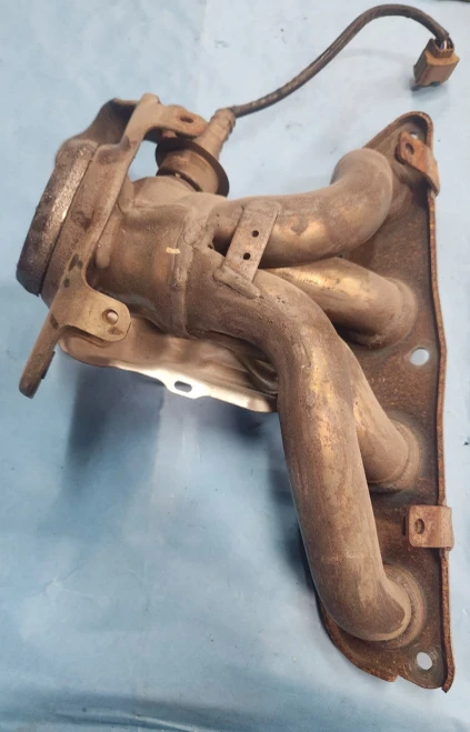2012-2019 Nissan Versa / Note 1.6L Used Exhaust Manifold