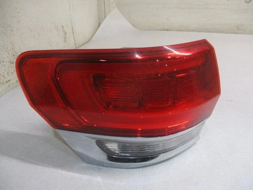 Jeep Grand Cherokee LH Driver Outer Tail Brake Light Lamp OEM OEM used OEM tail light assembly