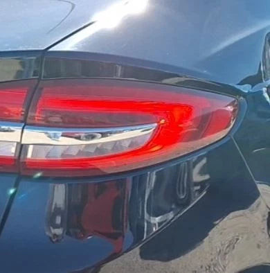 2017-2018 Ford Fusion Quarter Mount Passenger RH Tail Light Lamp OEM OEM used OEM tail light assembly