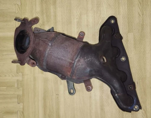 2020-2024 Nissan Kicks 1.6L FWD Used OEM Exhaust Manifold