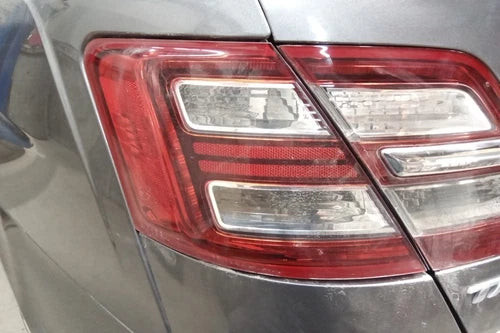 2013-2019 Ford Taurus Sedan Driver LH Quarter Mounted Tail Light Lamp OEM used OEM tail light assembly