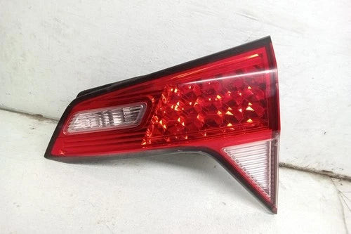 17 2017 Honda HR-V Passenger RH Liftgate Mounted Tail Light Lamp OEM used OEM tail light assembly