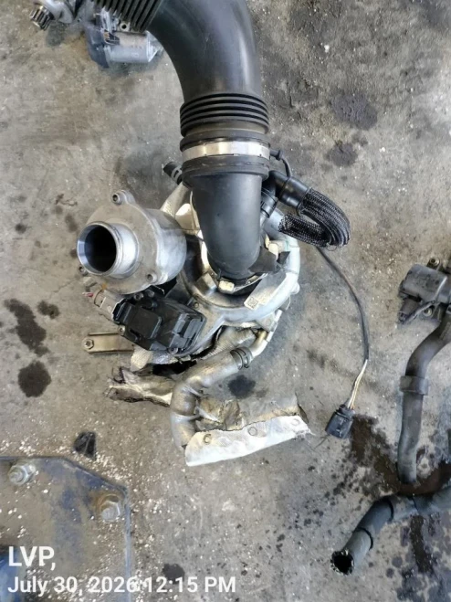 2015-2017 Volkswagen Golf Used OEM Exhaust Manifold 06K145722H