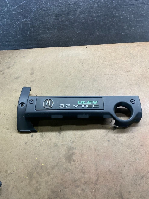 1999, 2001 Acura TL 3.2L Front VTEC Used Engine Cover