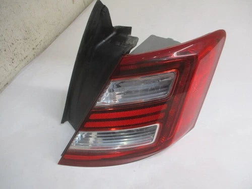 2013-2019 Ford Taurus RH Passenger Outer Tail Brake Light Lamp OEM OEM used OEM tail light assembly