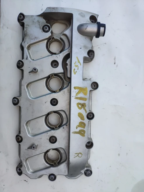 2008 Audi Q7 4.2L Right Used Valve Cover 079103472AF