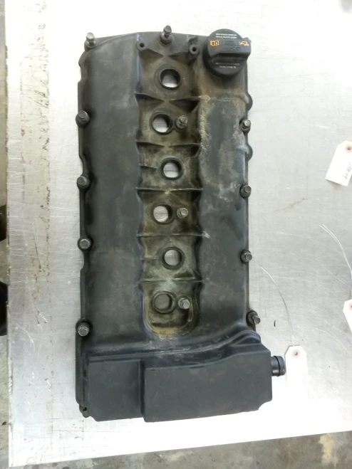 2009 Audi Q7 3.6L Used Valve Cover