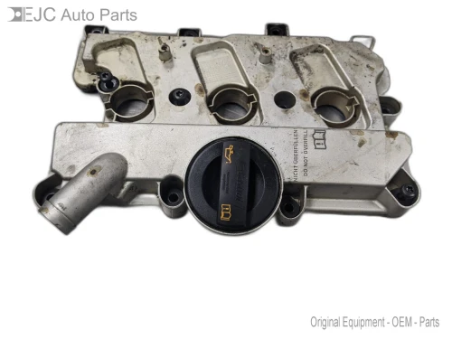 2009-2011 Audi Q5 3.2L Left Used Valve Cover 06E103471P