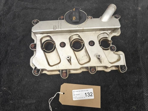 2011 Audi S4 3.0L Left TFSI Used Valve Cover 06E103471