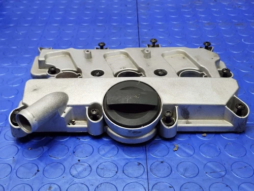 2011-2015 Audi Q7 3.0L Left Used OEM Valve Cover 6E103471P