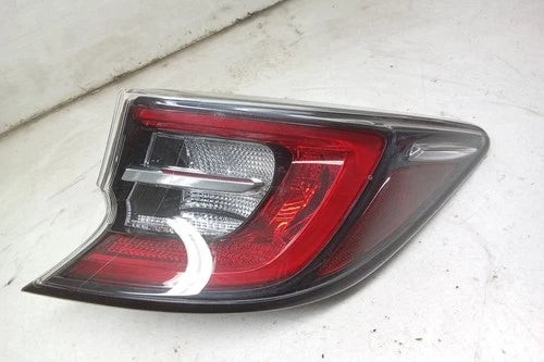 19 2019 Toyota Corolla Passenger RH Tail Light Lamp OEM used OEM tail light assembly