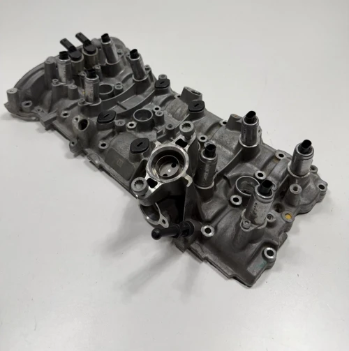 2013-2018 Audi S6 / S7 / A8 4.0L Left Used OEM Valve Cover 079103285