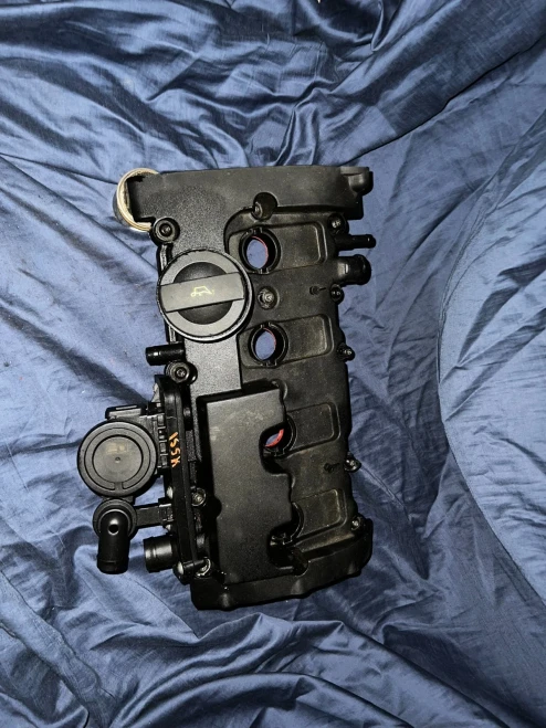 Audi A4 Used OEM Valve Cover 06F103469K