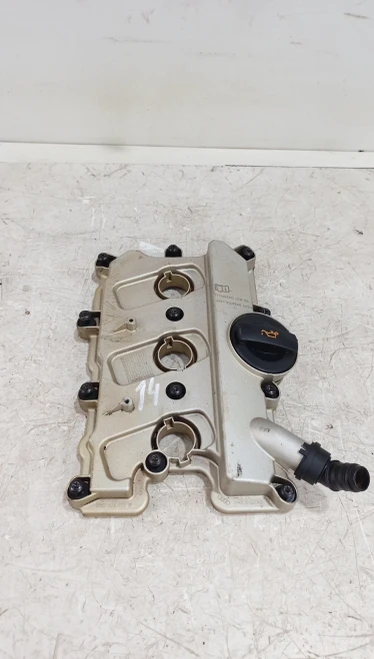 Audi Q5 / Quattro 3.0L TFSI Used Valve Cover 06E103471P