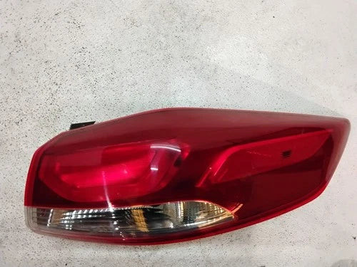 2017 Hyundai Elantra Passenger Side Tail Light Assembly Quarter Mount OEM used OEM tail light assembly