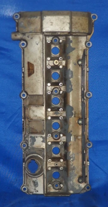 1991-1992 BMW 325i / 525i M50 Used OEM Valve Cover