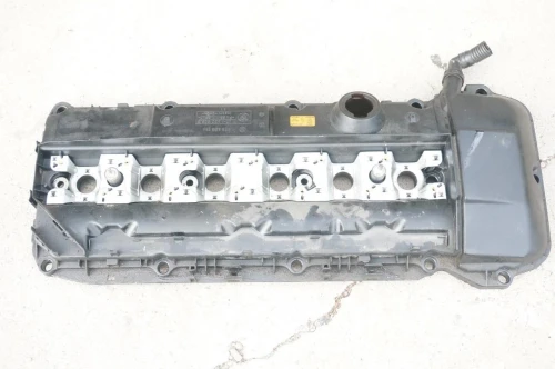 1999-2000 BMW 323i / 328i Used OEM Valve Cover