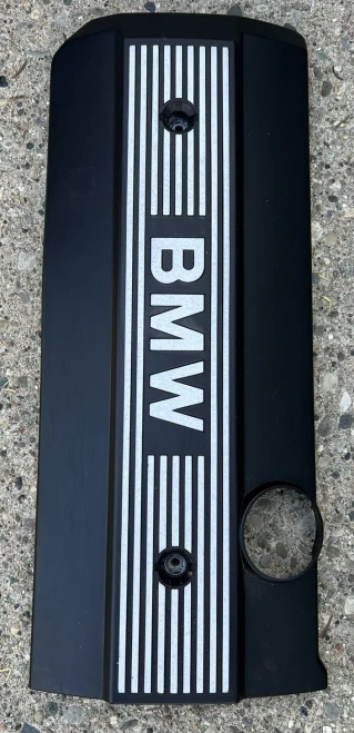 1999-2006 BMW 325I Used OEM Valve Cover