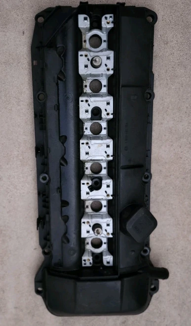 2001-2006 BMW X3 / X5 3.0L M54 Used OEM Valve Cover