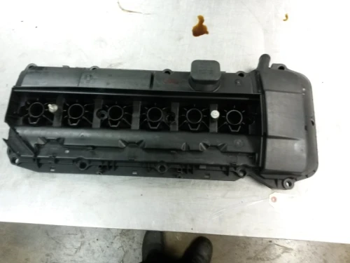 2003-2006 BMW 330I 3.0L Used Valve Cover