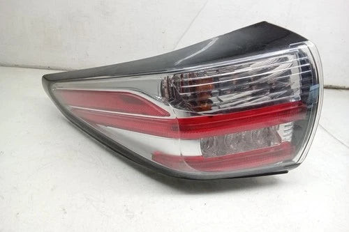 15 2015 Nissan Murano Driver LH Quarter Mounted Tail Light Lamp OEM used OEM tail light assembly