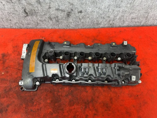 2007-2010 BMW E90 / E82 / E60 / E89 N54 Used OEM Valve Cover