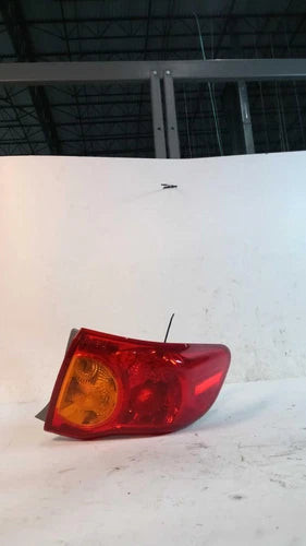 2009 Toyota Corolla Quarter Panel Mounted R Used OEM Right Tail Light Assembly