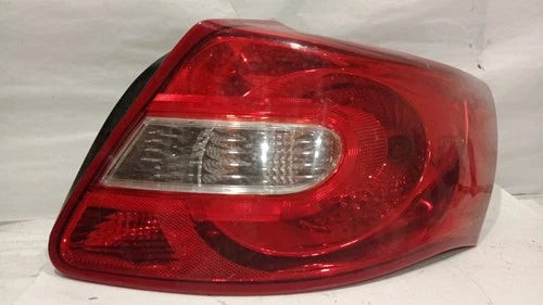 2010-2013 Suzuki Kizashi Tail Lamp Light Passenger RH Side OEM used OEM tail light assembly