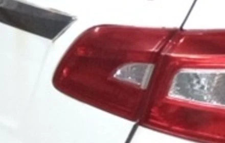 16 17 18 19 Nissan Sentra Passenger RH Lid Mounted Tail Lamp Light OEM used OEM tail light assembly