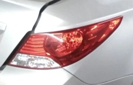 2012-2014 12 13 14 Hyundai Accent Passenger RH Quarter Mounted Tail Lamp OEM used OEM tail light assembly